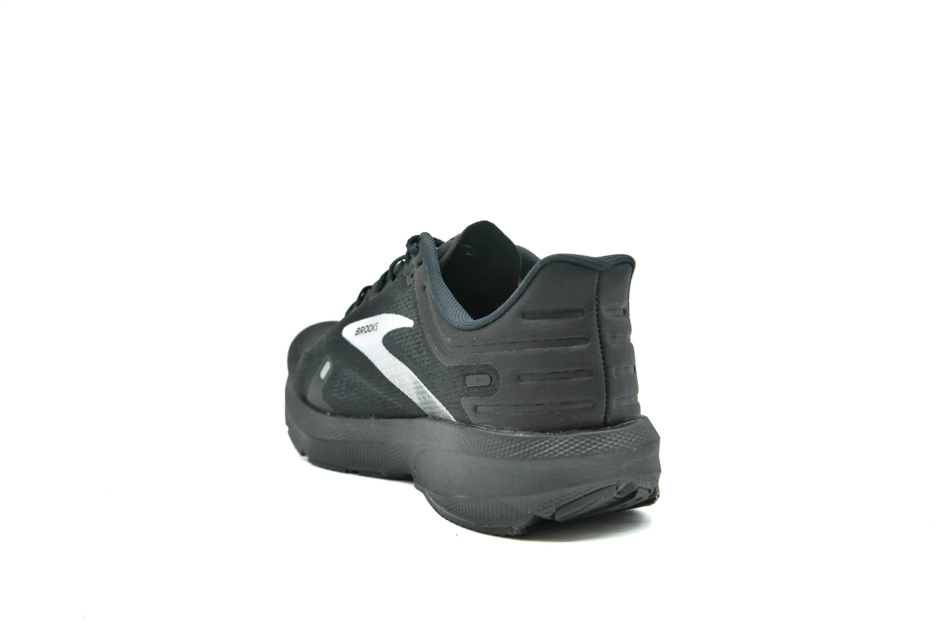 BROOKS Launch 9