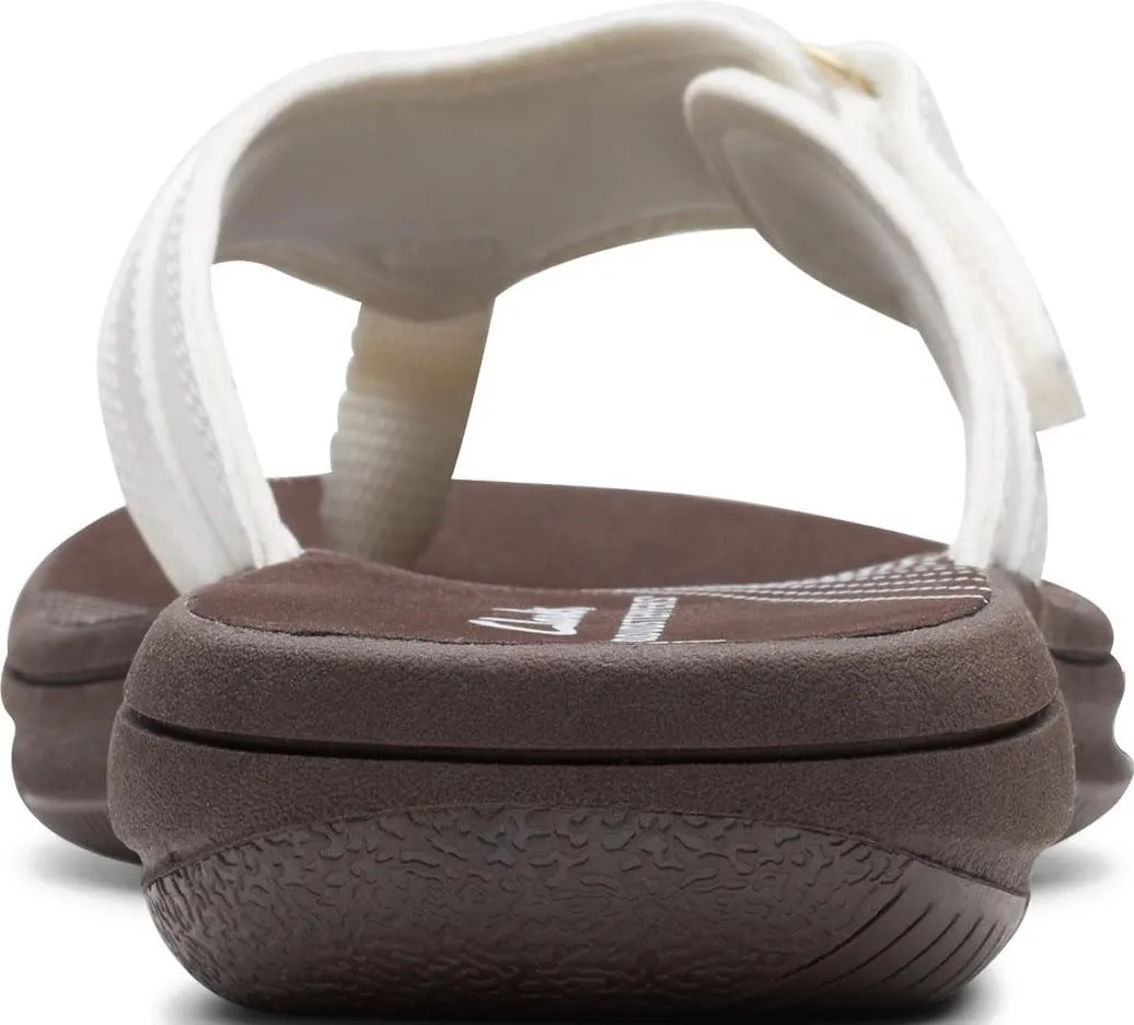 Clarks Womens Breeze Sea Flip-Flop Sandals - Comfortable Flip Flop with Adjustable Hook and Arch Support - Casual Summer Wearing Cloudsteppers for Everyday