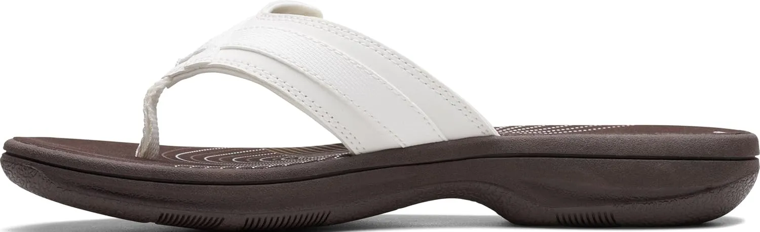 Clarks Womens Breeze Sea Flip-Flop Sandals - Comfortable Flip Flop with Adjustable Hook and Arch Support - Casual Summer Wearing Cloudsteppers for Everyday