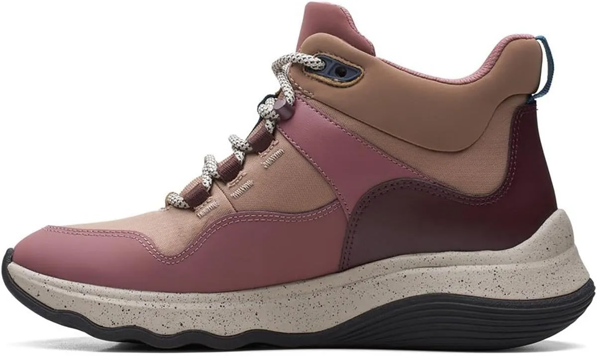 Clarks Women's Winter Fashion Boot
