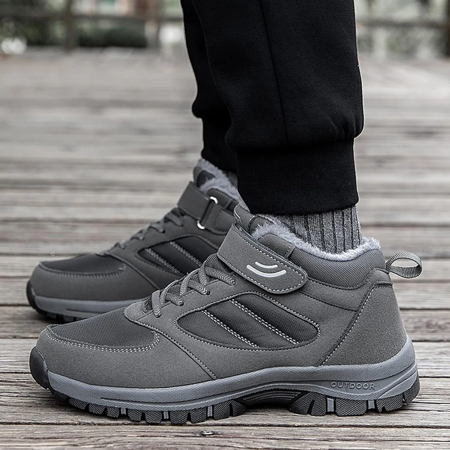 Couple Models Men's Middle and Elderly High Top Plus Velvet Thickening Non Slip Wear Comfortable Men's Athletic Sneaker Water