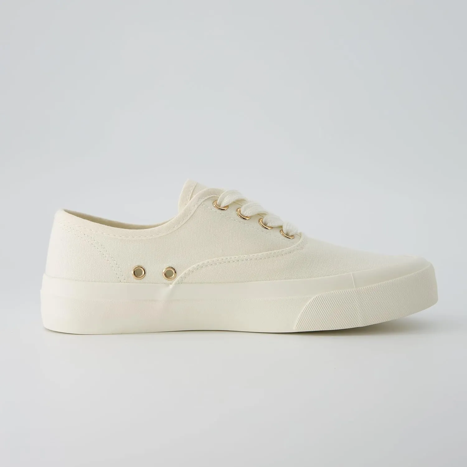CUSHIONAIRE Women’s Freshman Canvas Lace-Up Sneaker with Memory Foam, Wide Widths Available | Casual Walking Shoes, Lightweight & Comfortable
