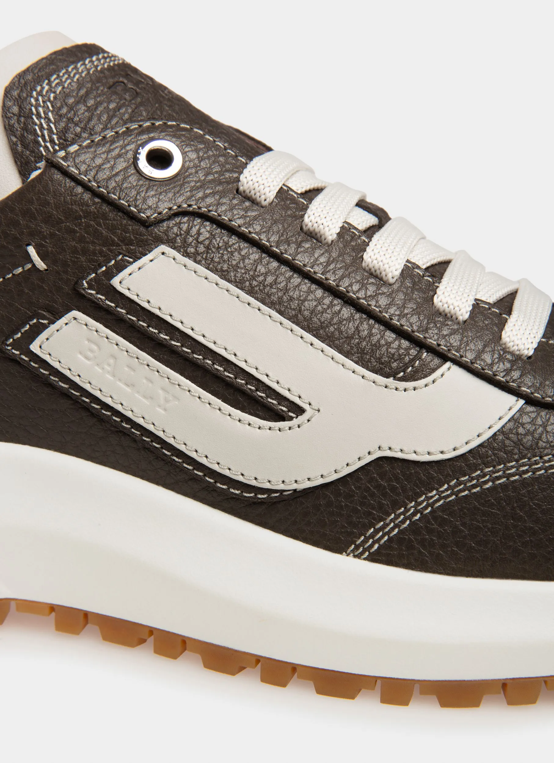 Demyl Leather Sneakers In Army Green & White