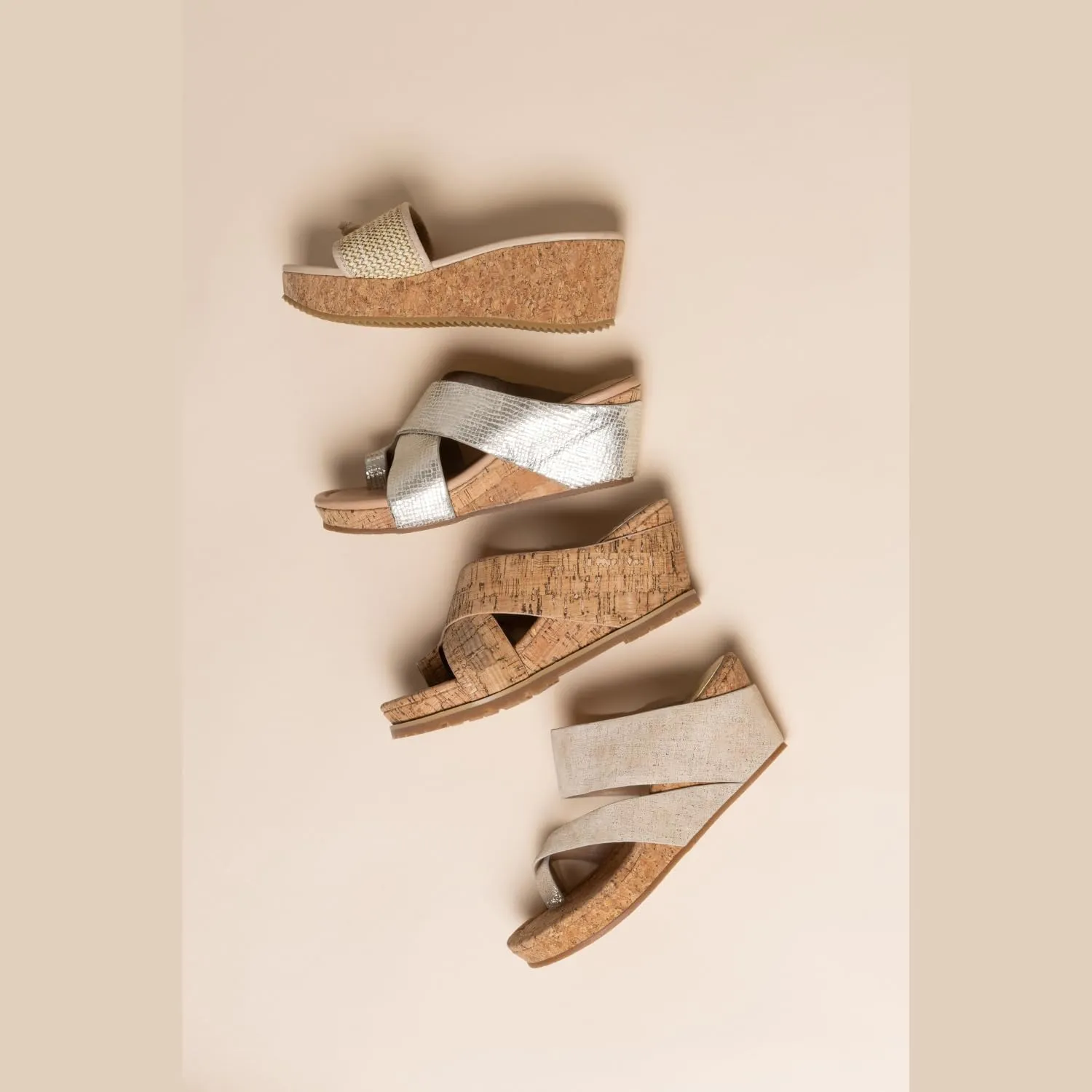 Donald Pliner Women's SISU Wedge Sandals, Comfortable Sandals, Women’s Sandals, Platform Sandals, 2.5-Inch Heel, Heeled Sandal, Toe-Ring Sandal
