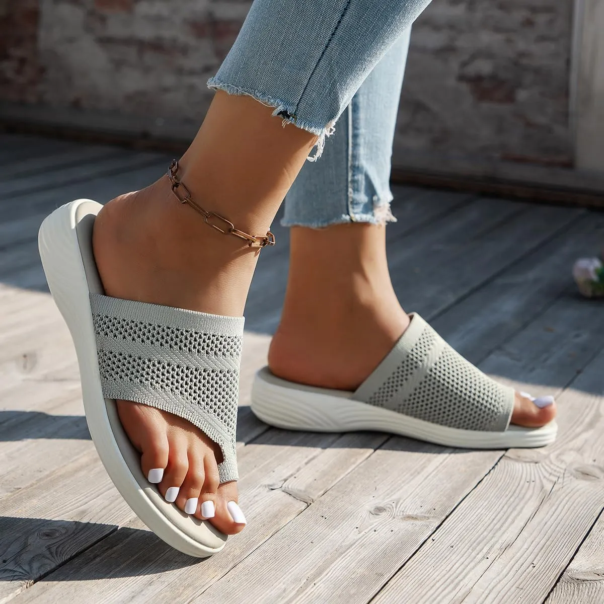 Elegant Womens Beach Flip Flops Summer Breathable Mesh Sandals Hollow Mesh Casual Stylish Comfy Orthopedic Sandals Flats Comfortable Beach Sandals