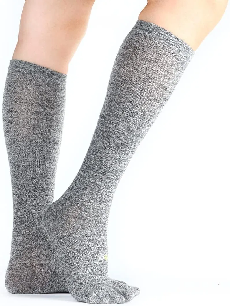 ja vie JAVIE Comfy Flip Flop Tabi Socks 76% Merino Wool Compression Split Toe Socks for Women & Men