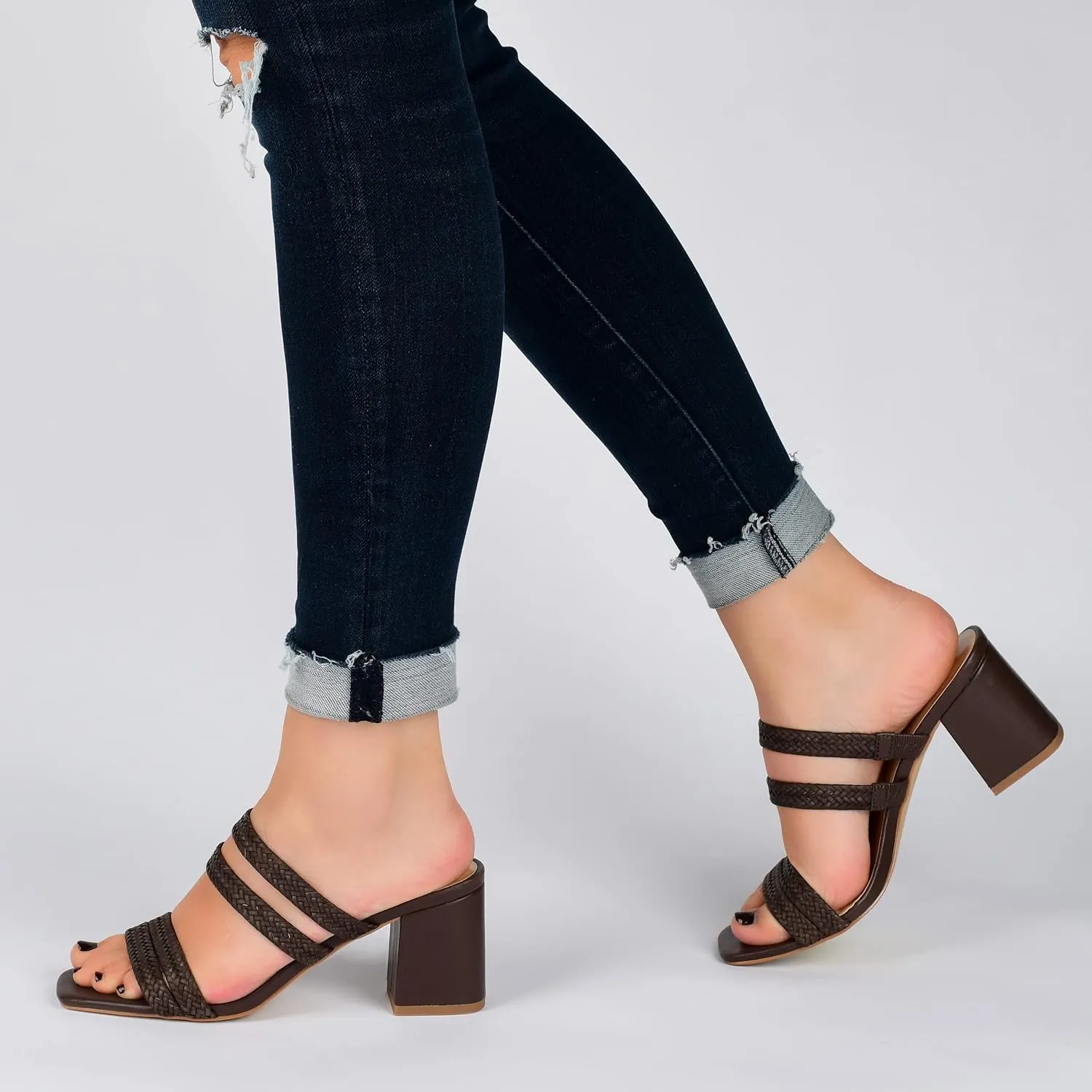 Journee Collection Women's Natia Sandal