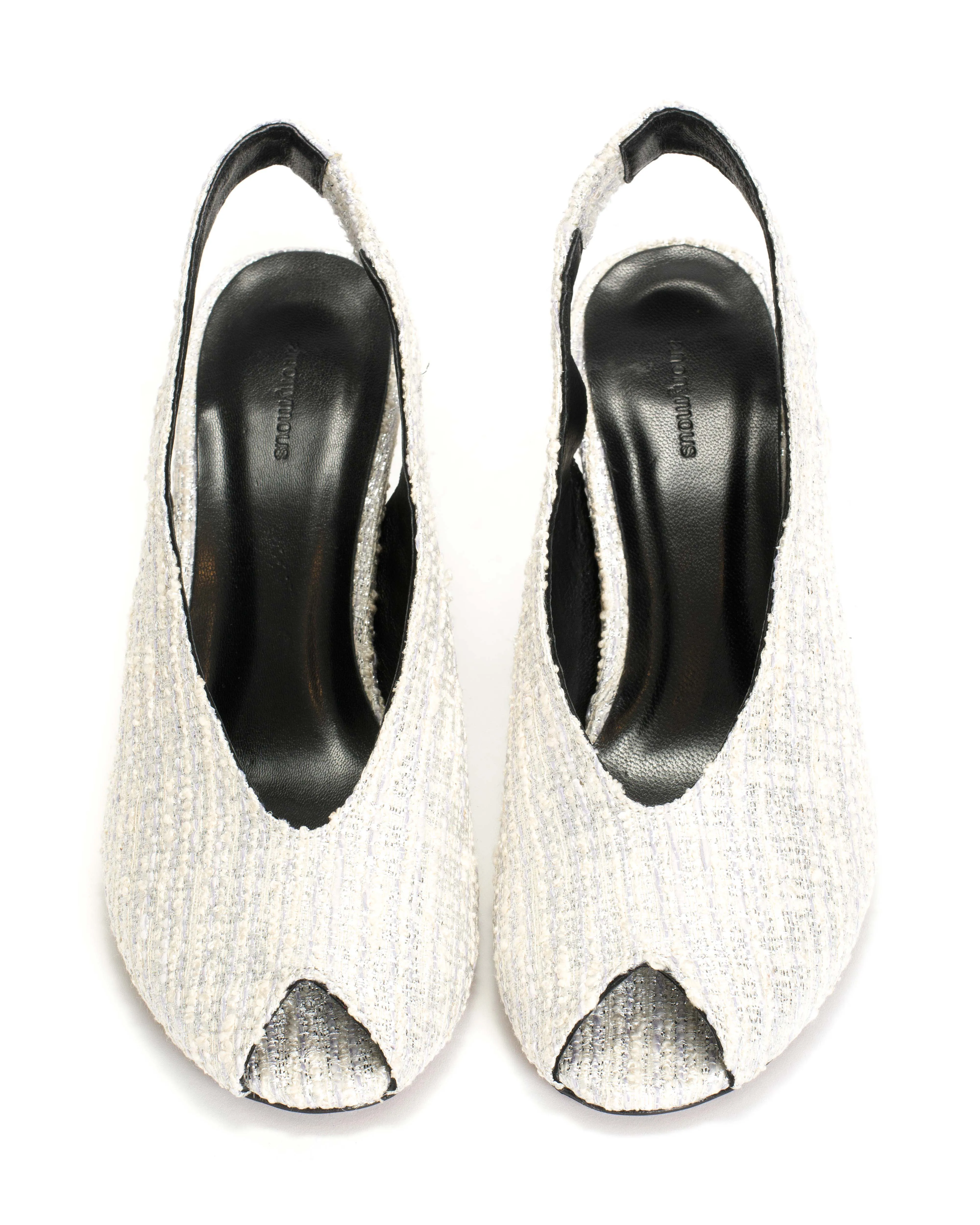 Maia Boucle & silky lamb Oyster purple & black