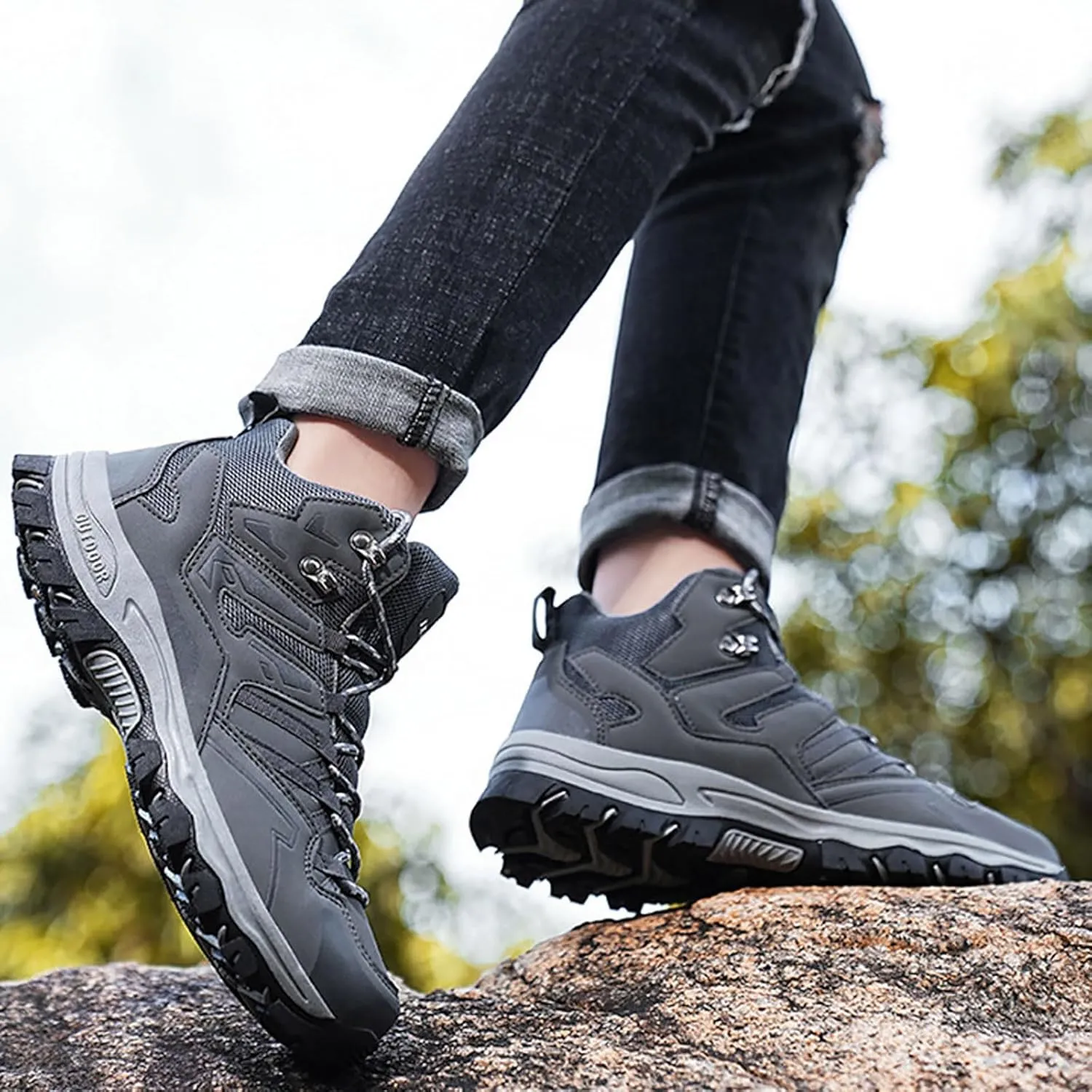 Men Autumn and Winter Hiking Shoes High Top Climbing Hiking Outdoor Shoes Casual Sports Shoes Men's Shoes Casual Boot Men's S
