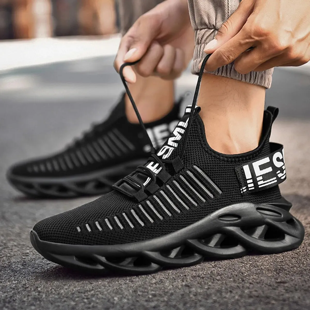 Men Shoes Comfortable Sneakers Breathable Running Shoes