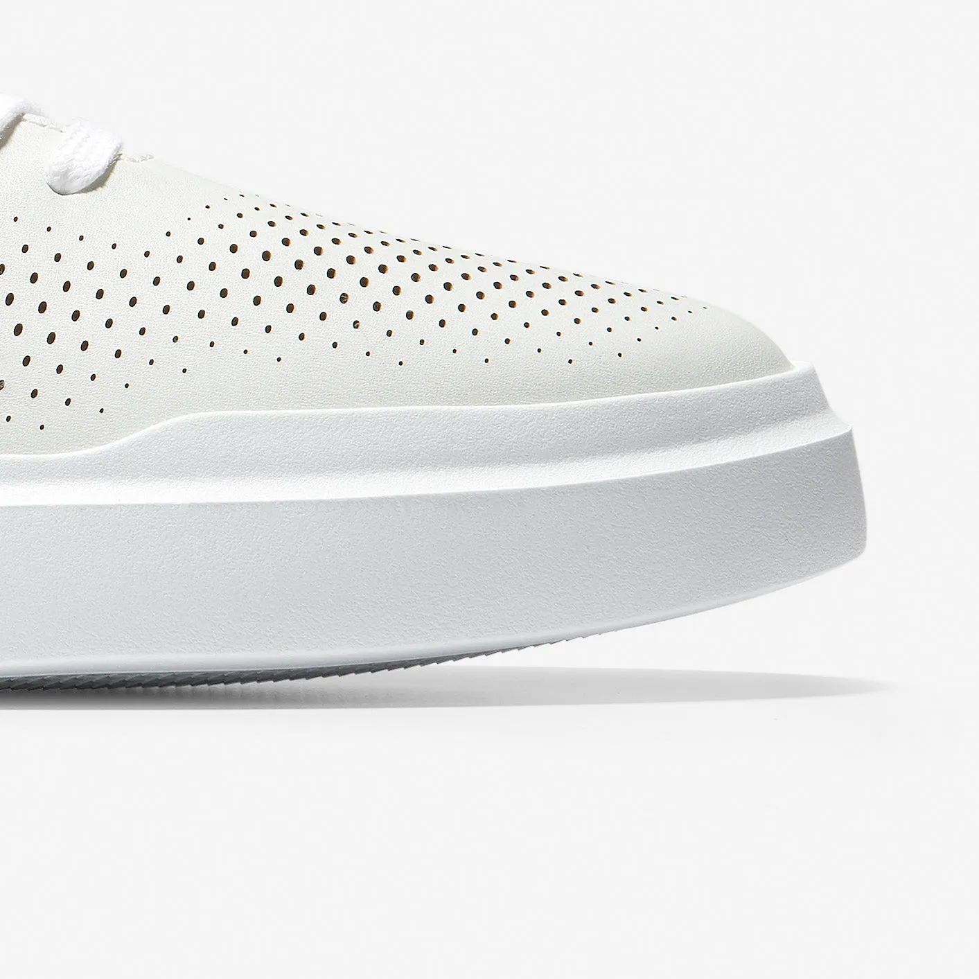 Men's GrandPrø Rally Laser Cut Sneaker