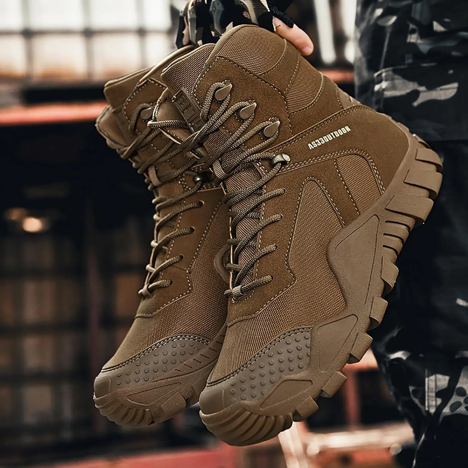 Men's Waterproof Military Tactical Boots Comfort Durable Leather Lace-Up Non-Slip Platform Hiking Boots Outdoor Motorcycle Combat Boots