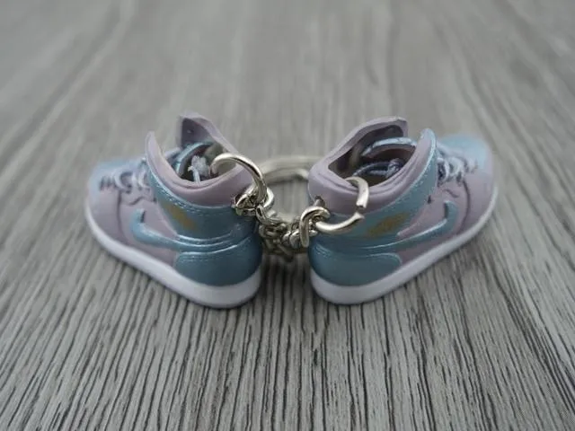 Mini sneaker keychain 3D Air Jordan 1 - Soft Blue/Aluminium HQ