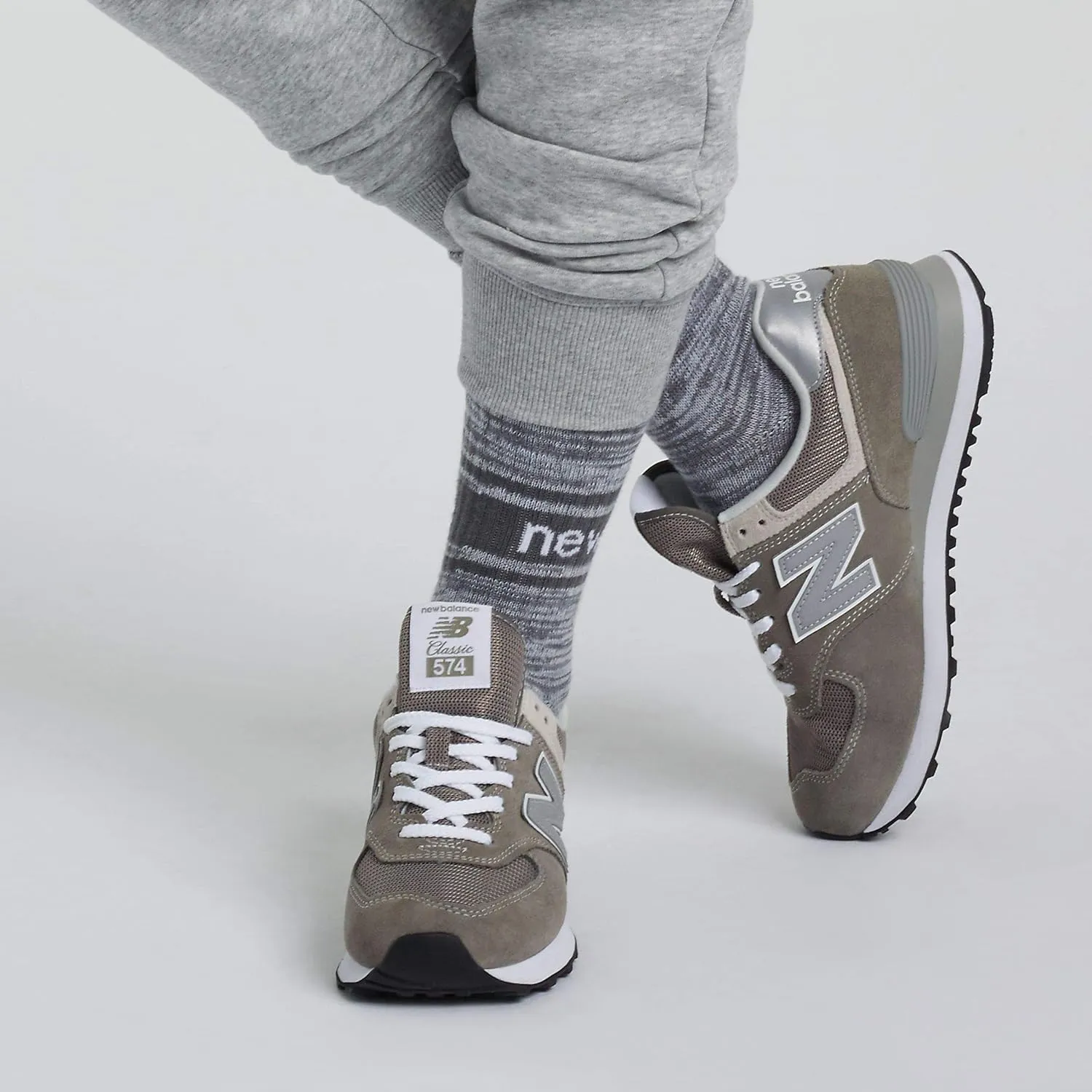 New Balance Women's 574 V2 Evergreen Sneaker