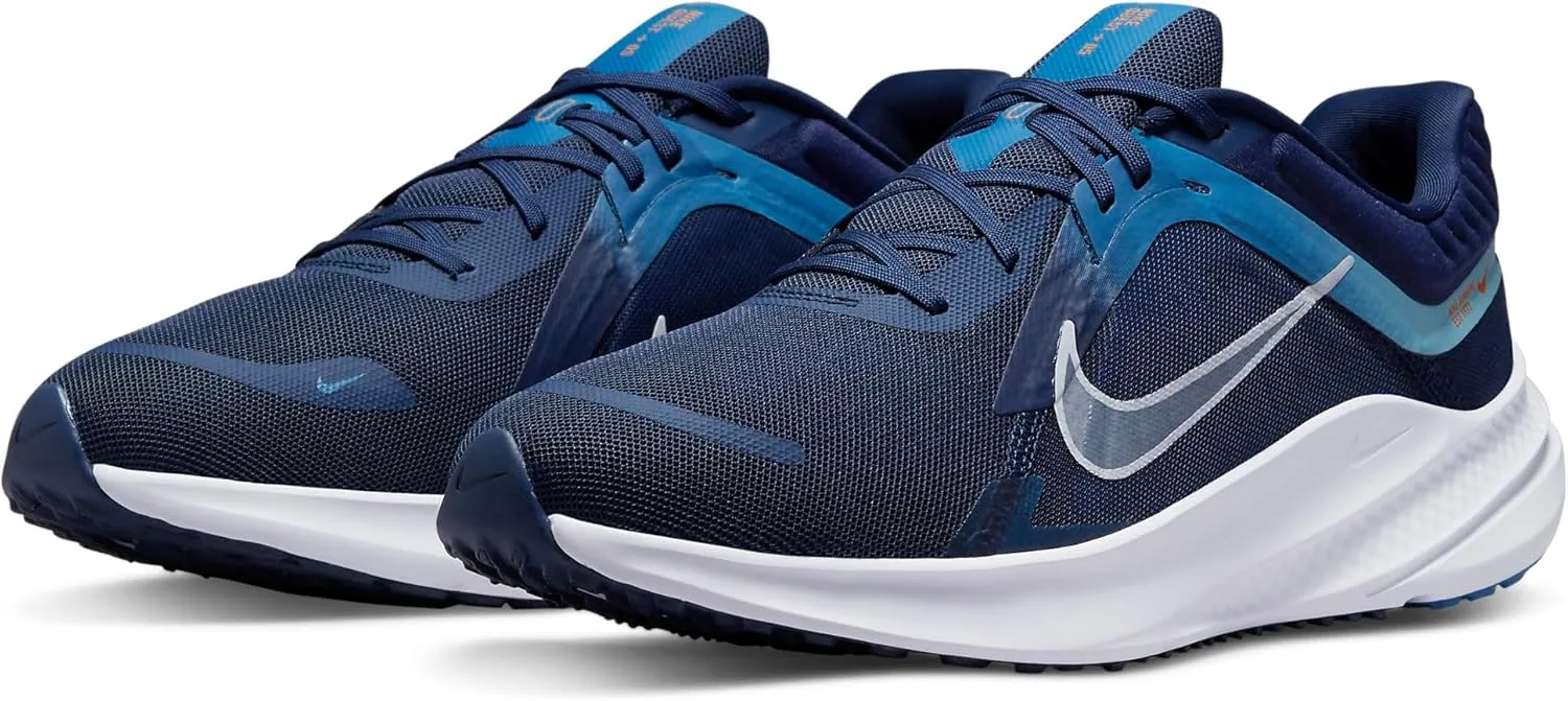 NIKE Men's Sneaker
