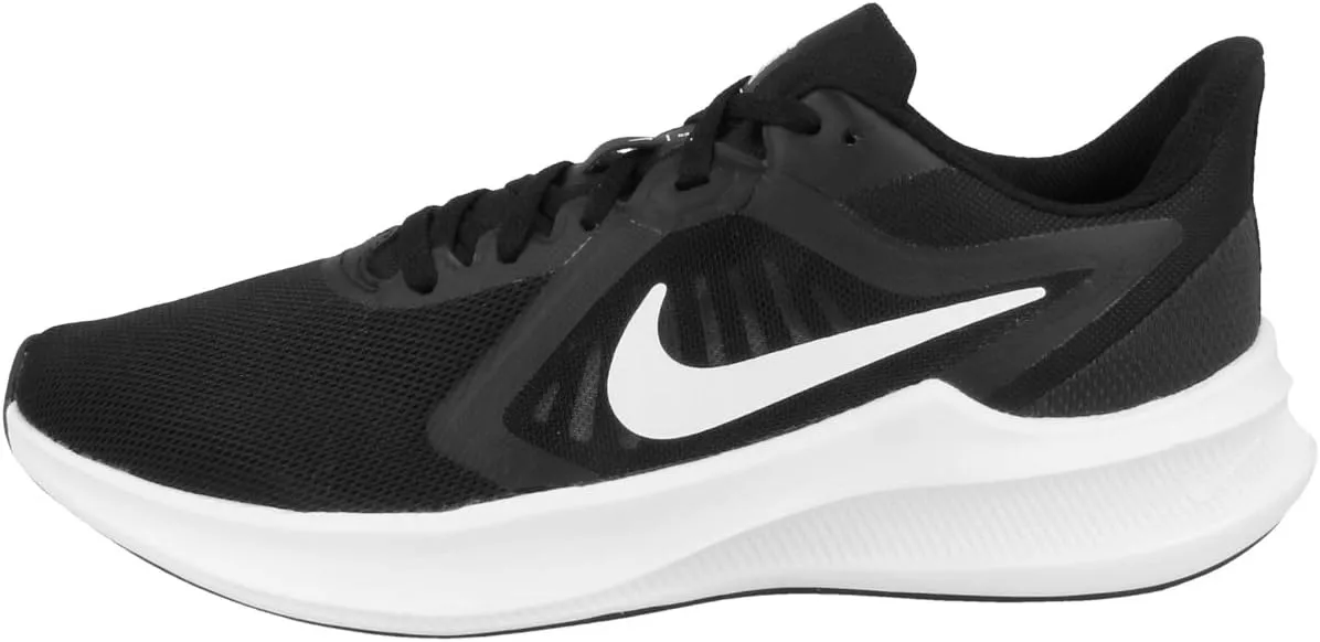 NIKE Women's Sneaker Running Shoe