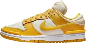 NIKE Women's Sneaker