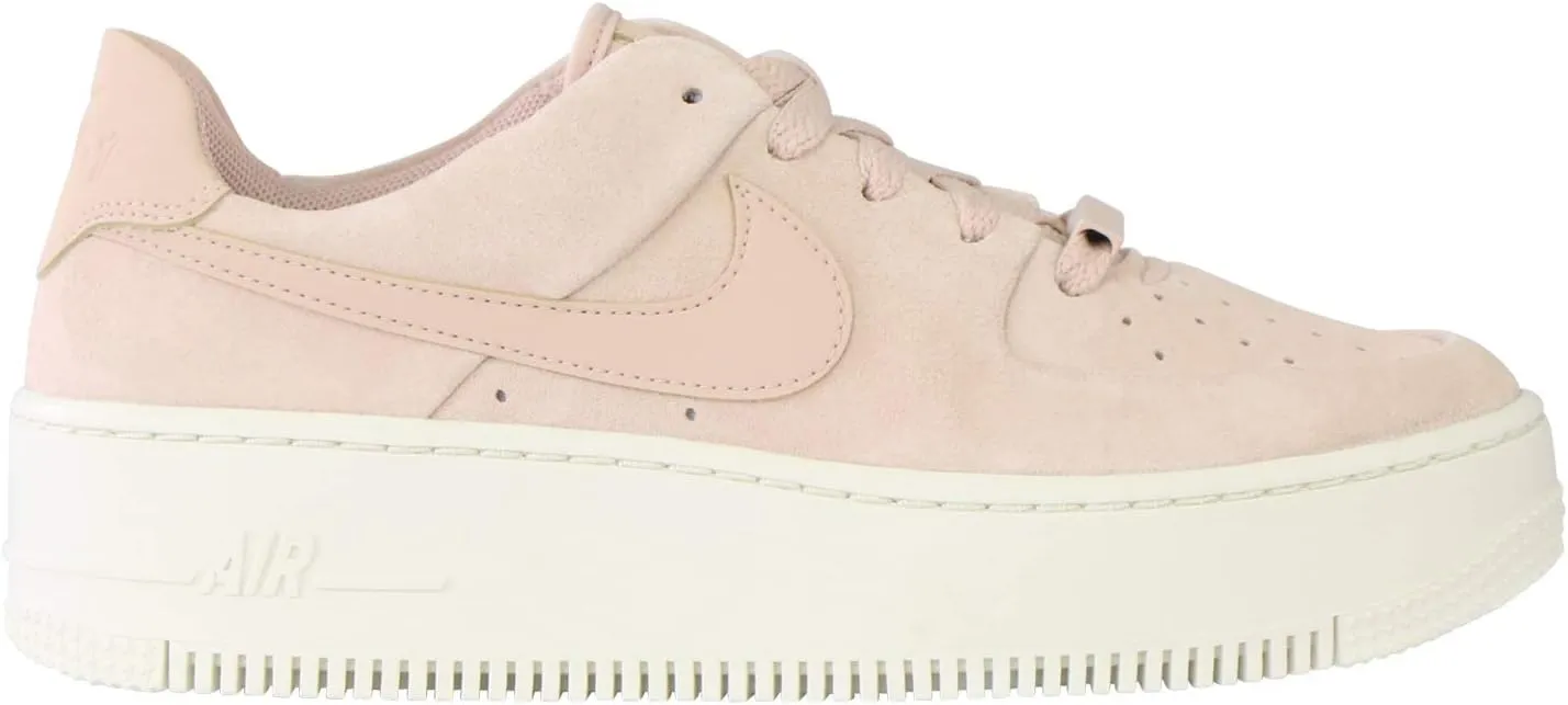 NIKE Women's Sneaker