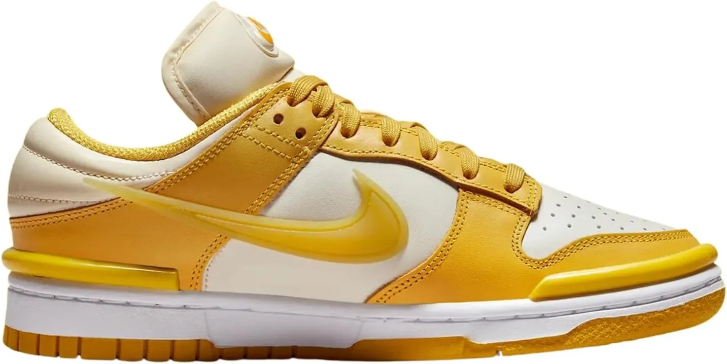 NIKE Women's Sneaker