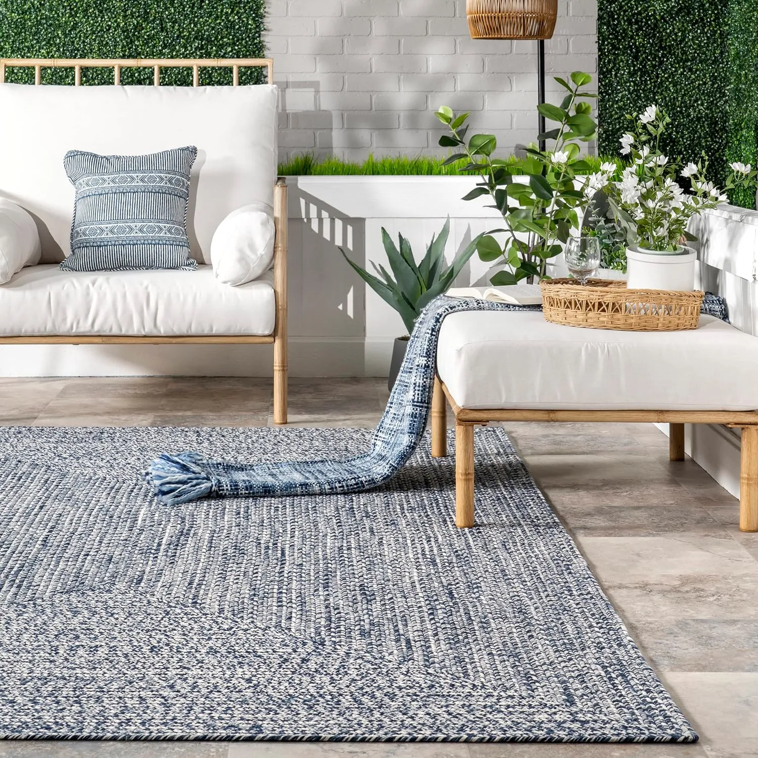nuLOOM 2' x 16' Solid Hand Braided Indoor/Outdoor Area Rug, Pet-Friendly, High Traffic, Weather Resistant, for Patio, Balcony, Bedroom, Living, Dining Room, Wynn Navy