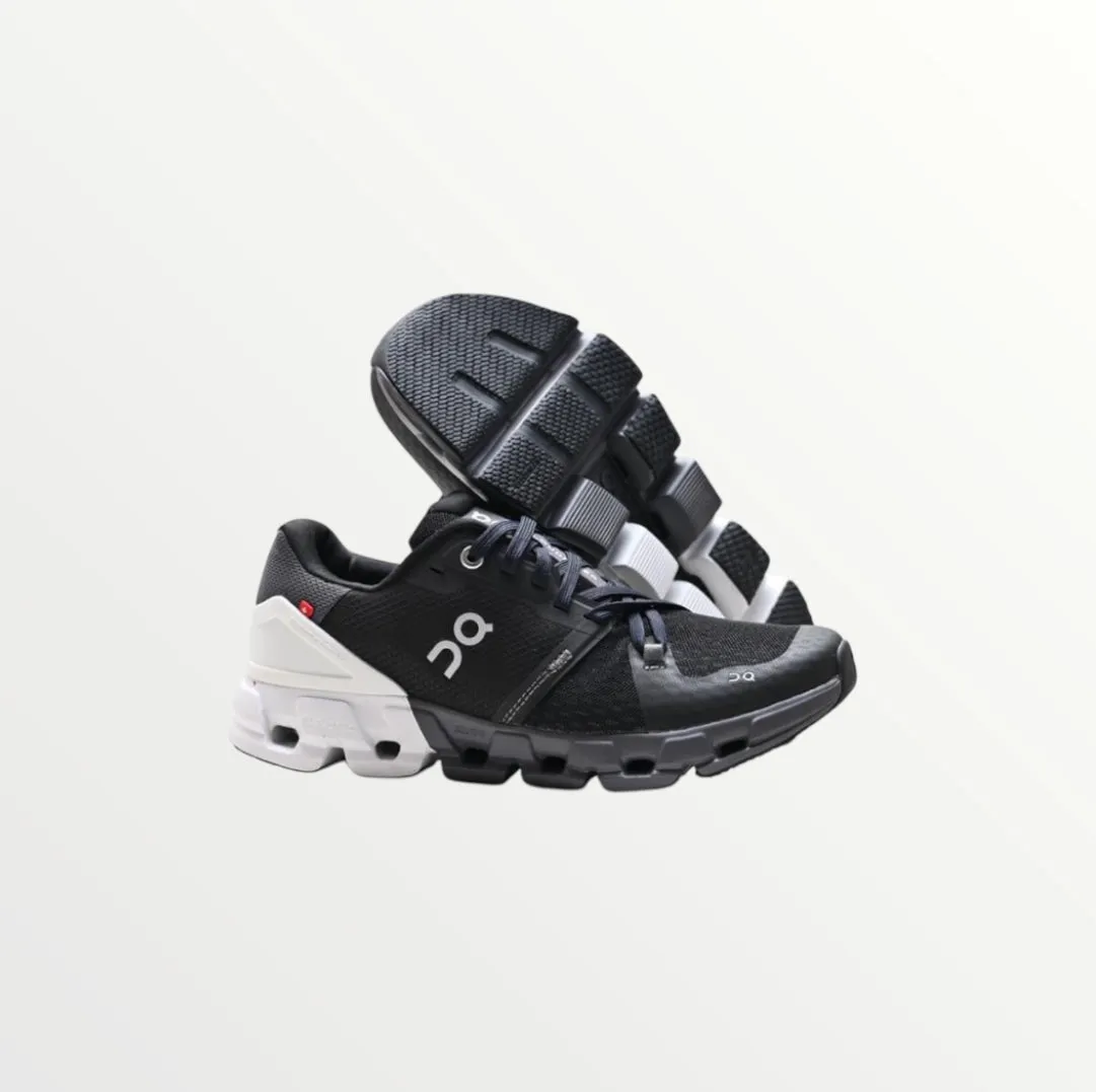 on running cloud black white sneaker