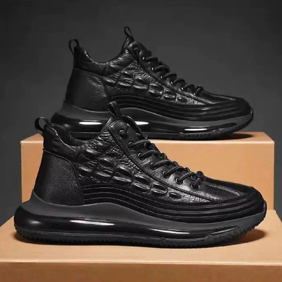 Platform Casual Crocodile-Embossed Lightweight Sneaker