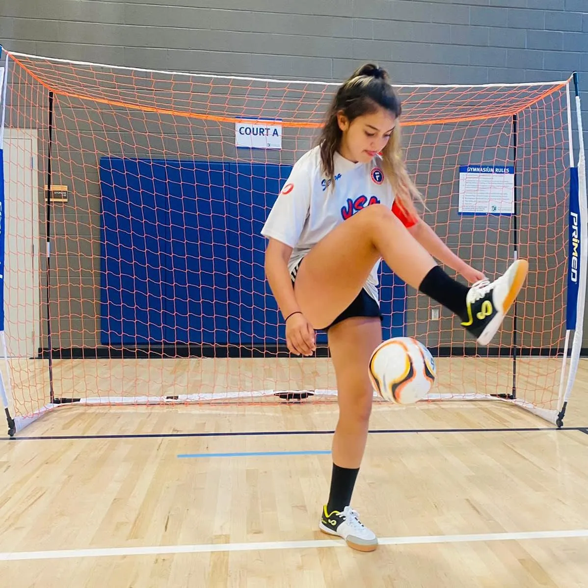 SENDA Ushuaia Club 2.0 Indoor Soccer, Court, and Futsal Shoes, Unisex, Adult and Youth Sizes