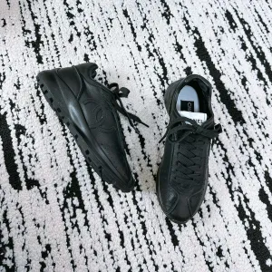 Sneaker CHANEL Cowhide Soft Privacy-protected 144689 Black In 35mm Seasonal promotion