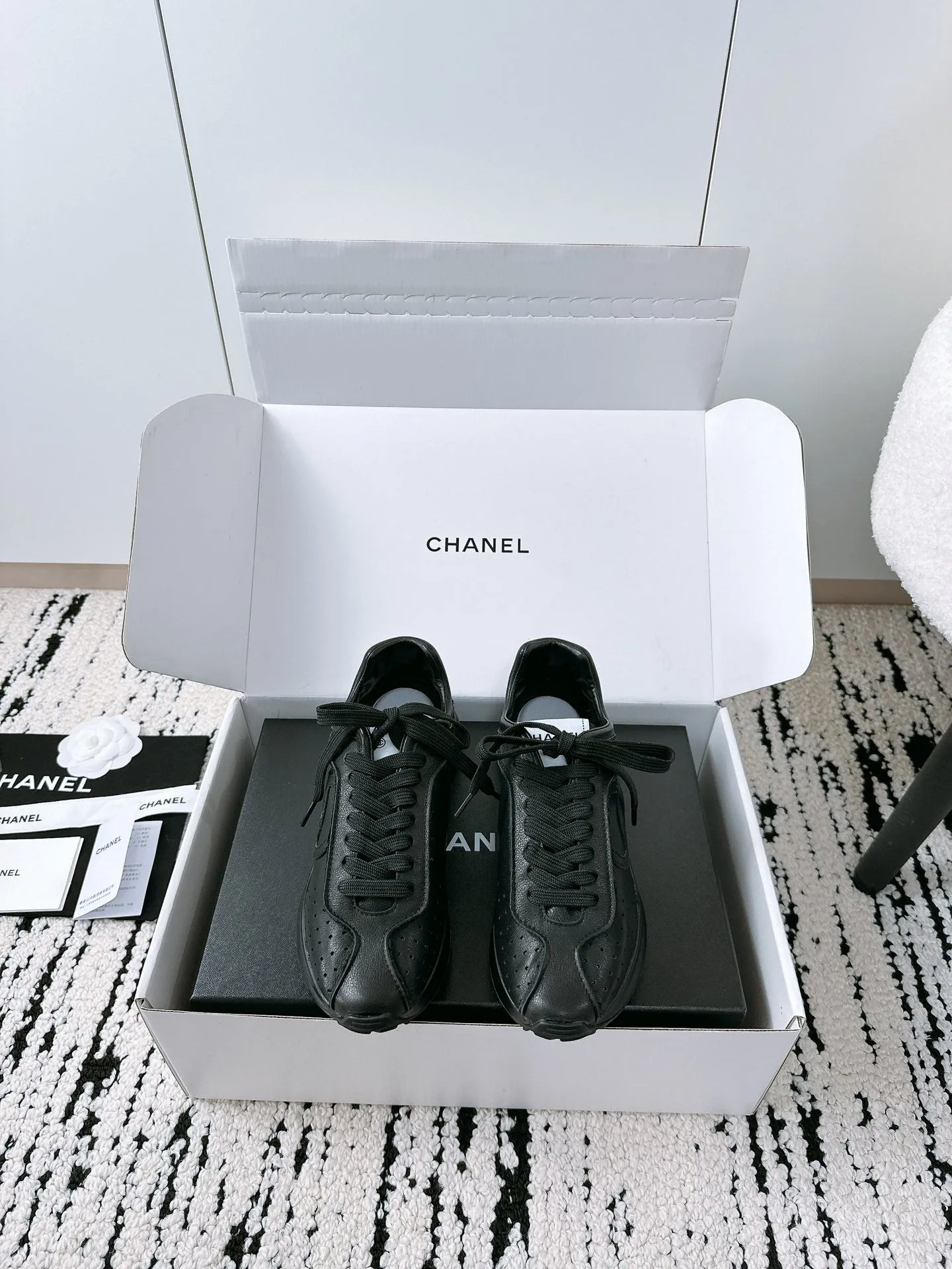 Sneaker CHANEL Cowhide Soft Privacy-protected 144689 Black In 35mm Seasonal promotion