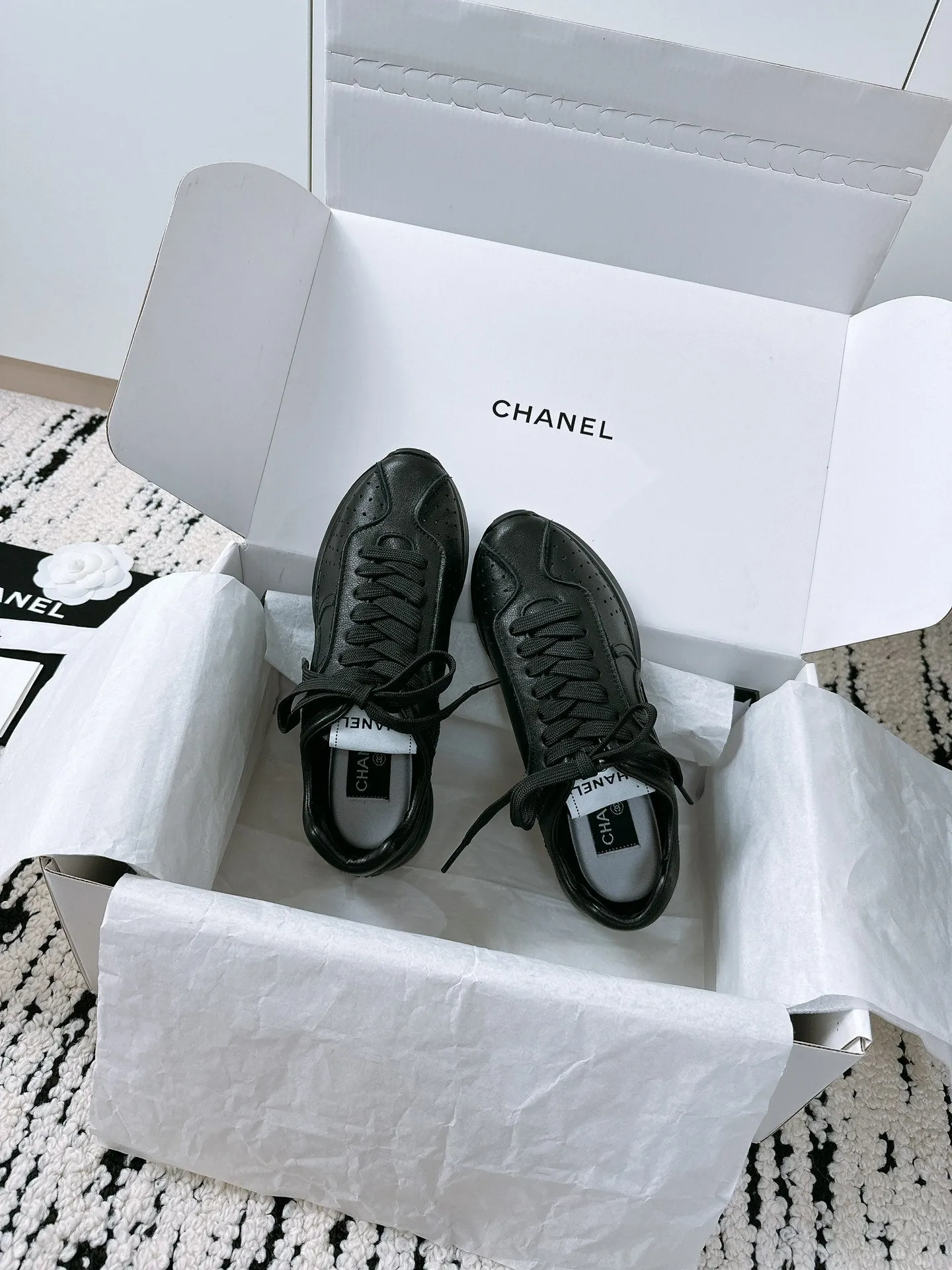 Sneaker CHANEL Cowhide Soft Privacy-protected 144689 Black In 35mm Seasonal promotion