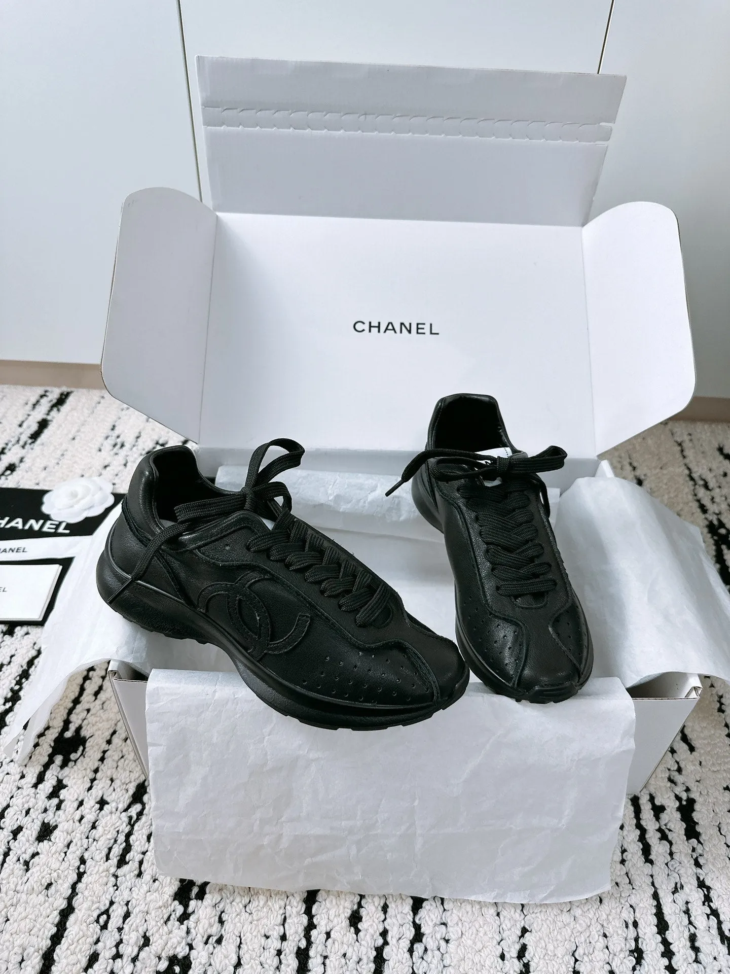 Sneaker CHANEL Cowhide Soft Privacy-protected 144689 Black In 35mm Seasonal promotion