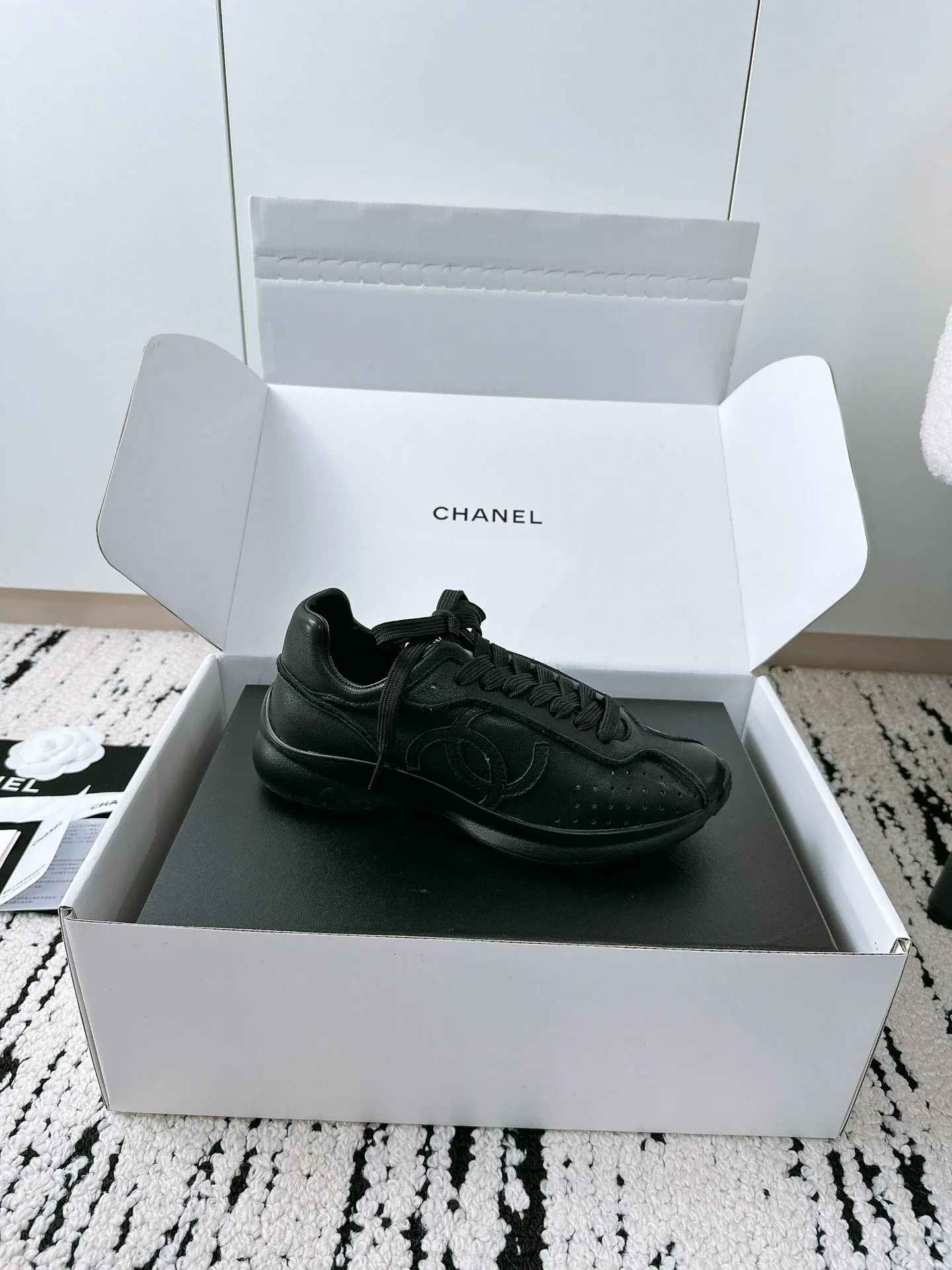 Sneaker CHANEL Cowhide Soft Privacy-protected 144689 Black In 35mm Seasonal promotion