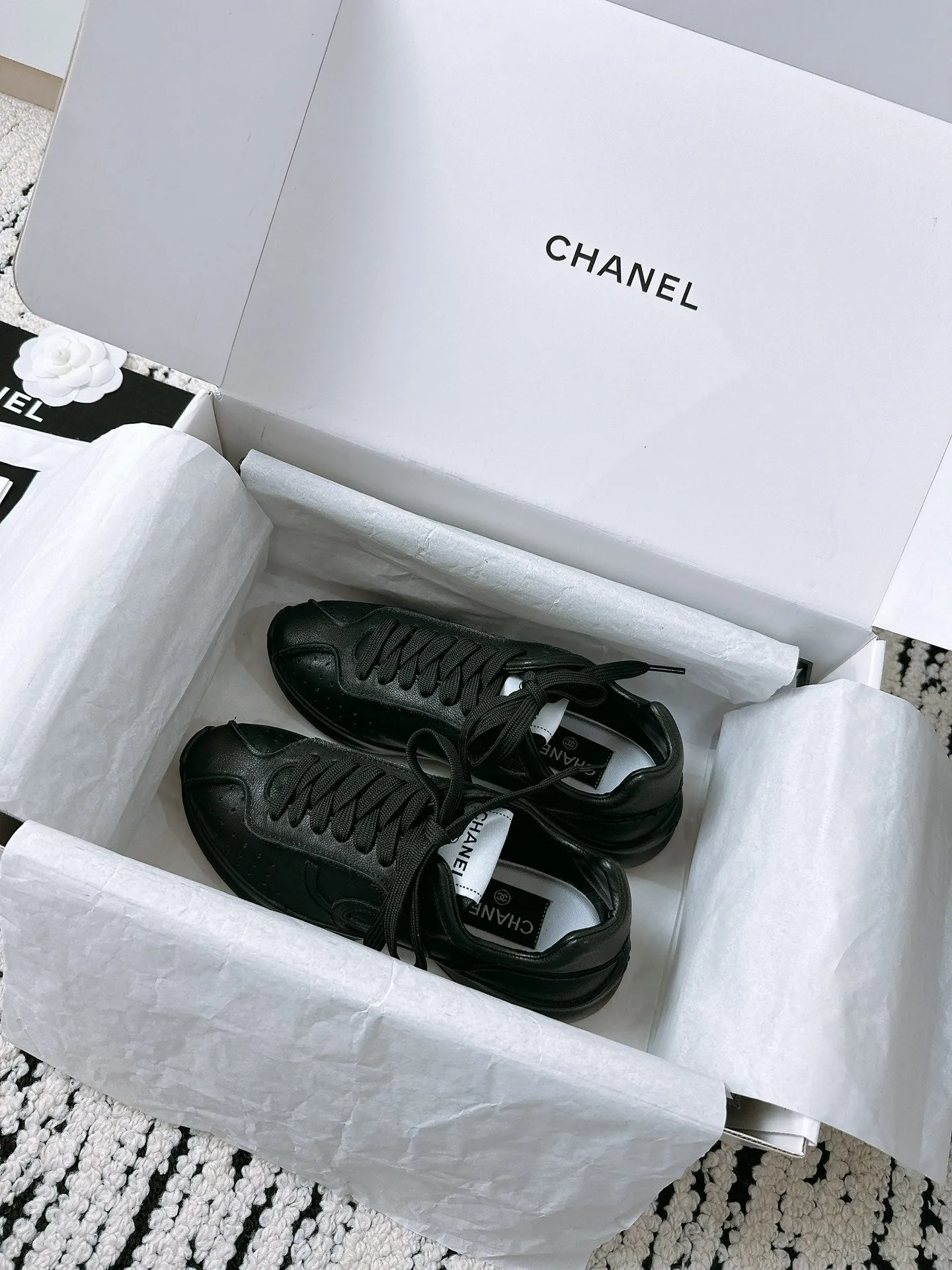 Sneaker CHANEL Cowhide Soft Privacy-protected 144689 Black In 35mm Seasonal promotion