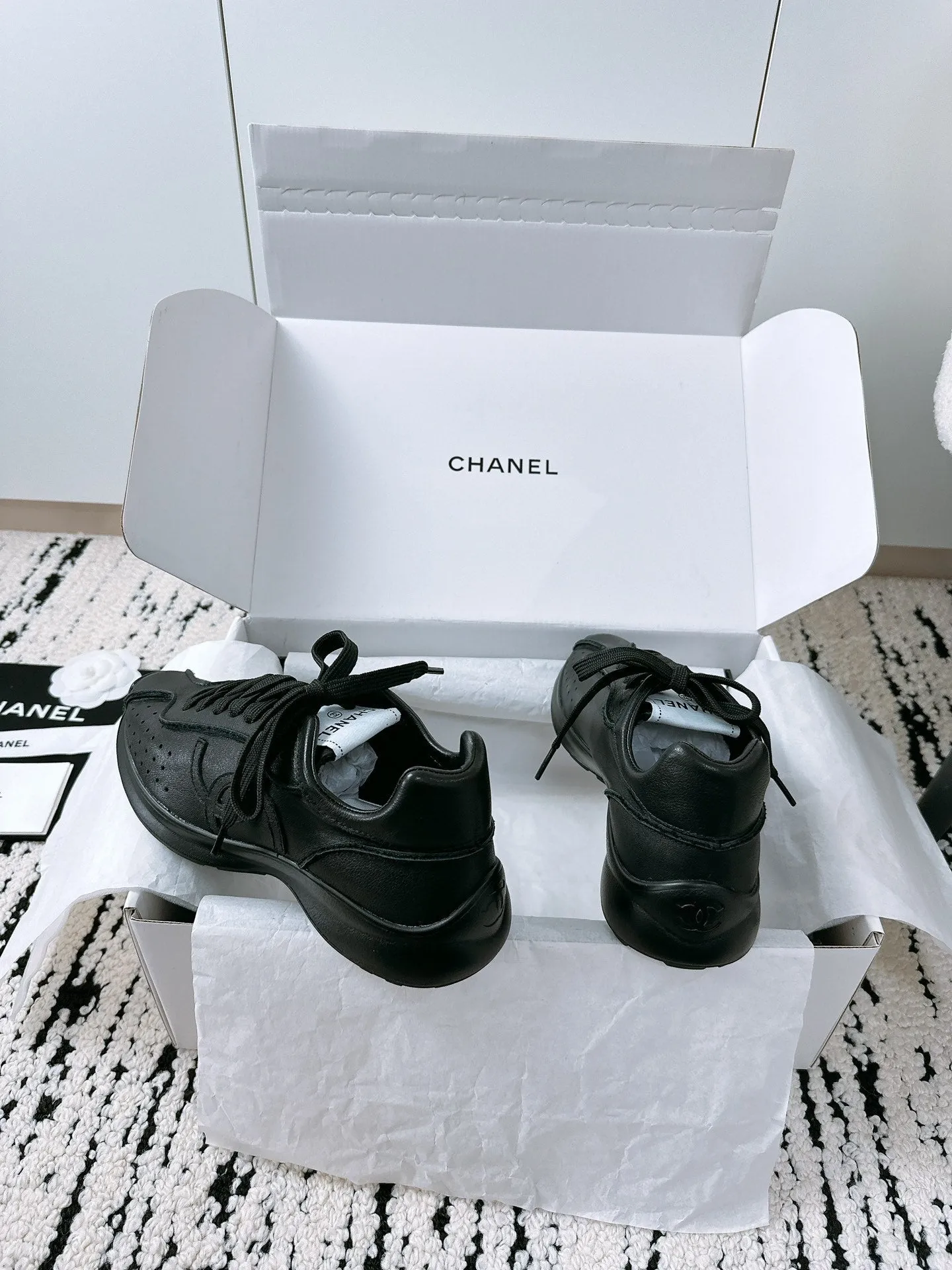 Sneaker CHANEL Cowhide Soft Privacy-protected 144689 Black In 35mm Seasonal promotion