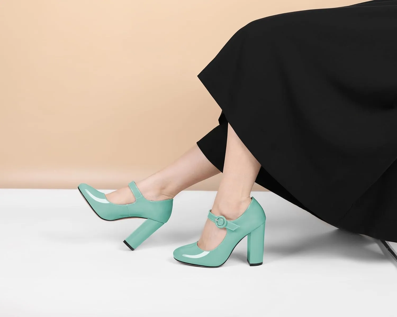 Soireelady Womens Mary Jane Shoes, Chunky Block Heel Pumps, High Heel Round Closed Toe Heels Ankle Strap Dress Shoes Comfort Fashion Patent 4 Inch