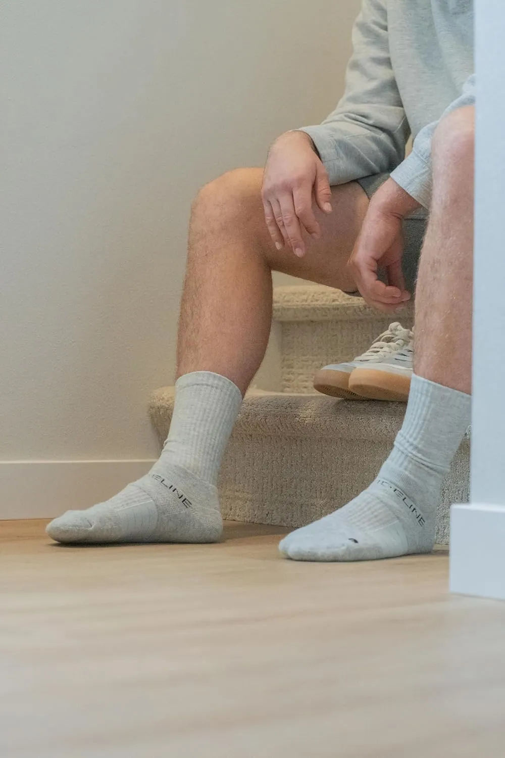 Strideline Basic Mid Length Socks | Quad-Ply Yarn Padding, Direct Compression and Zoned Cushioning - Mid Length 1 Pack