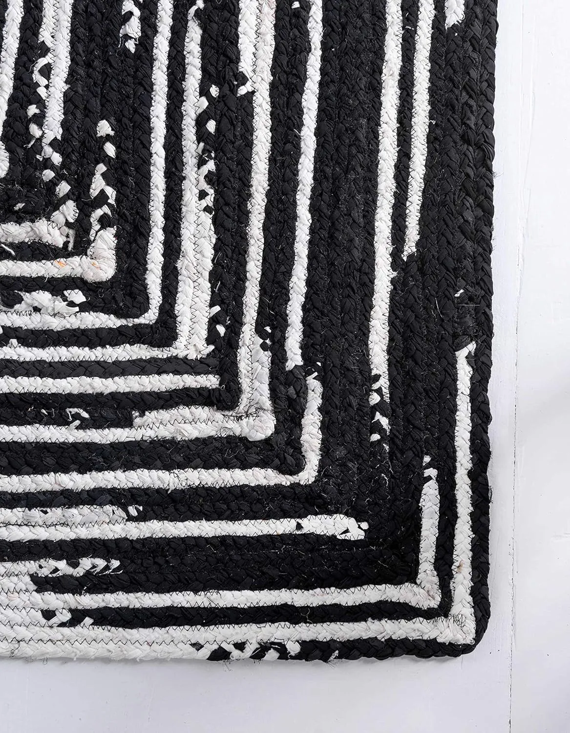 Unique Loom Braided Chindi Collection Casual Modern Black Runner Rug (2' 6 x 6' 0)