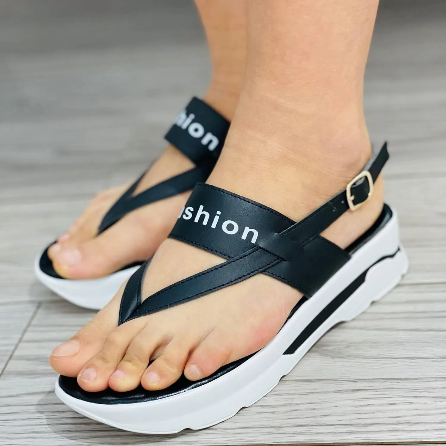 Women Platform Sandal Adjustable Buckle Ankle Strap Clip Toe Sandal Summer Open Toe Non Slip Flip Flops For Beach