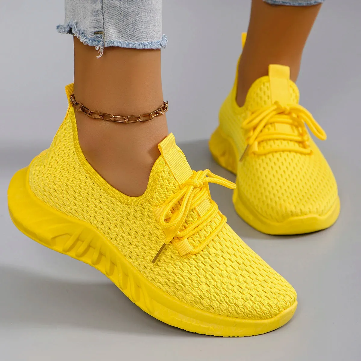 women's breathable running shoe