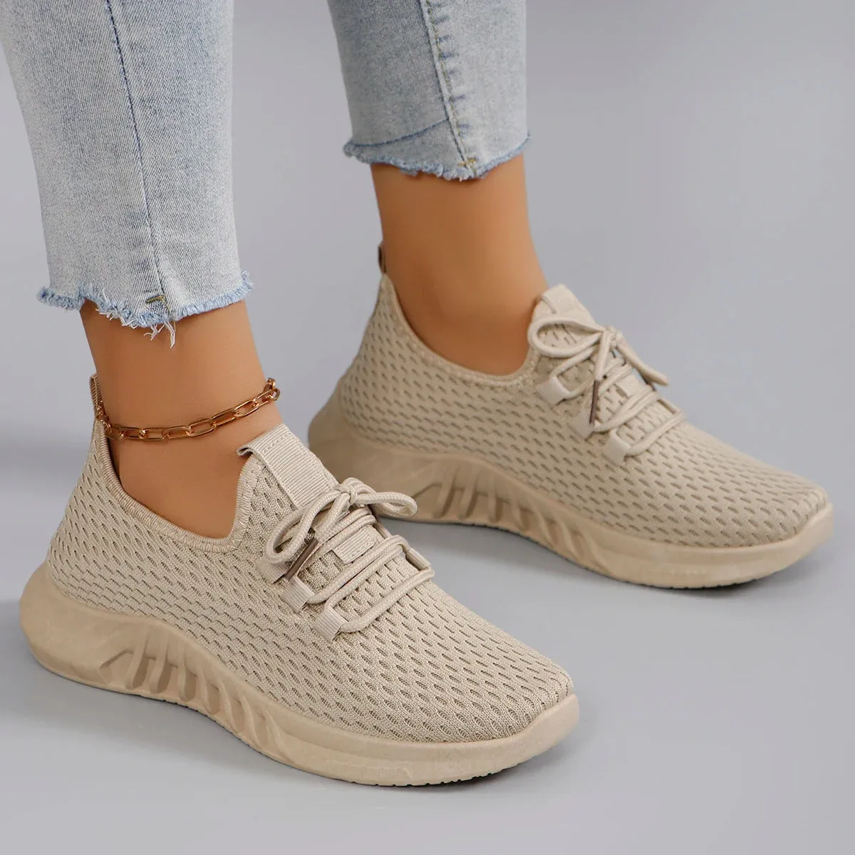 women's breathable running shoe