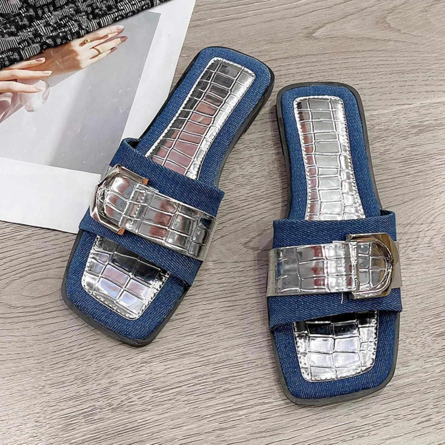 Women's Fashion Denim Flat Slide Sandals with Metal Buckle Decor Summer Square Open Toe Comfortable Slip-On Slides Beach Party Dress Slippers