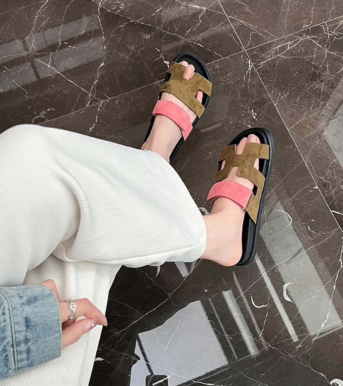 Womens Flat Sandals for Womens 2025 Summer Cute Leather Slippers Comfortable Non Slip ladies Platform Slide Sandal Mules
