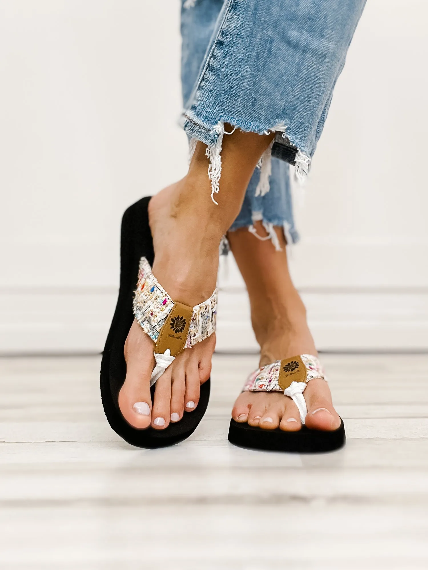 Yellowbox Frisia Flip Flop Shoes in White Multi