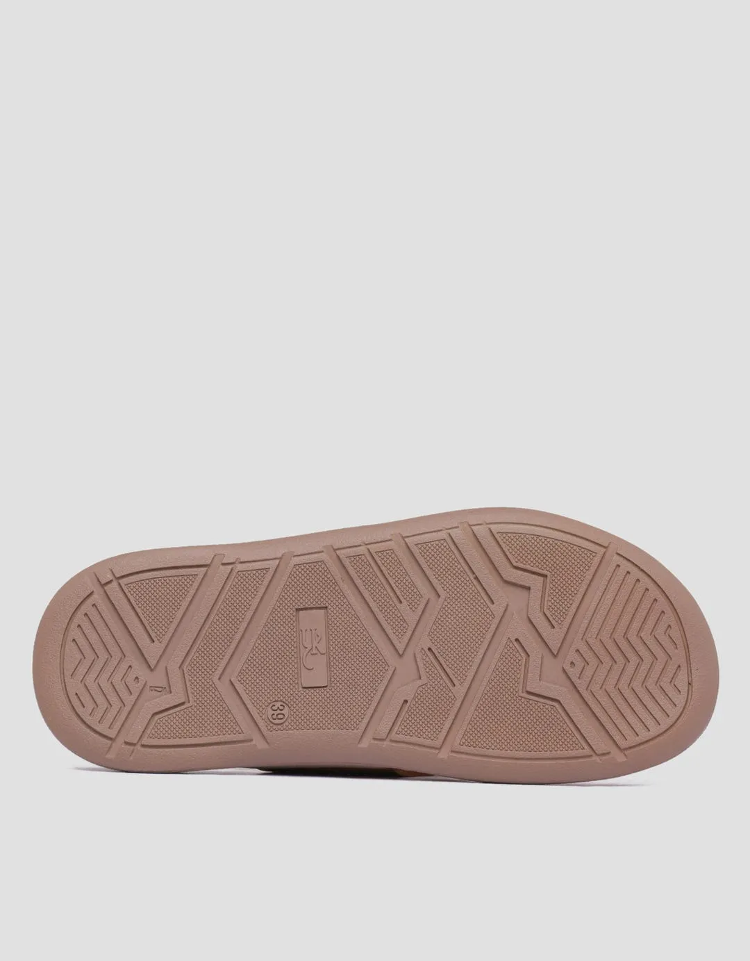 Yongki Komaladi IVM4027KL Sandal Pria